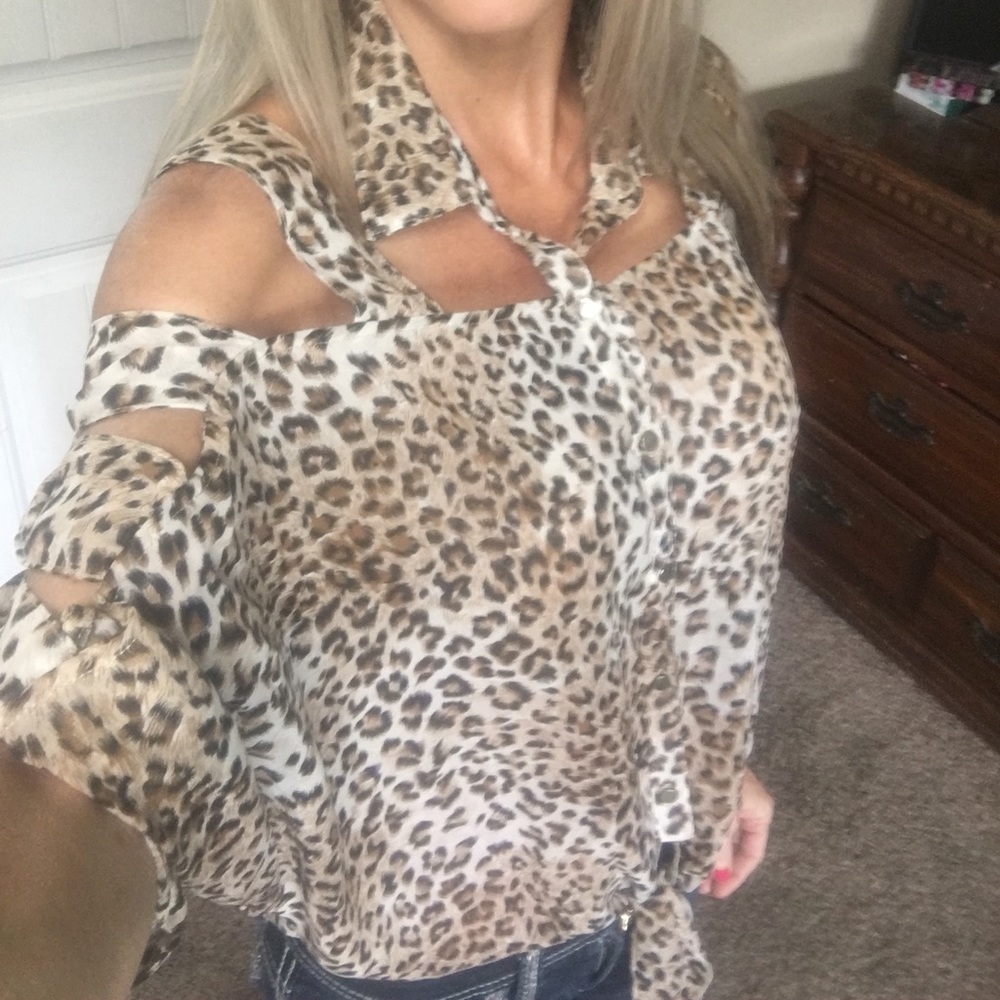 Sheer cheetah shirt with tab sleeves